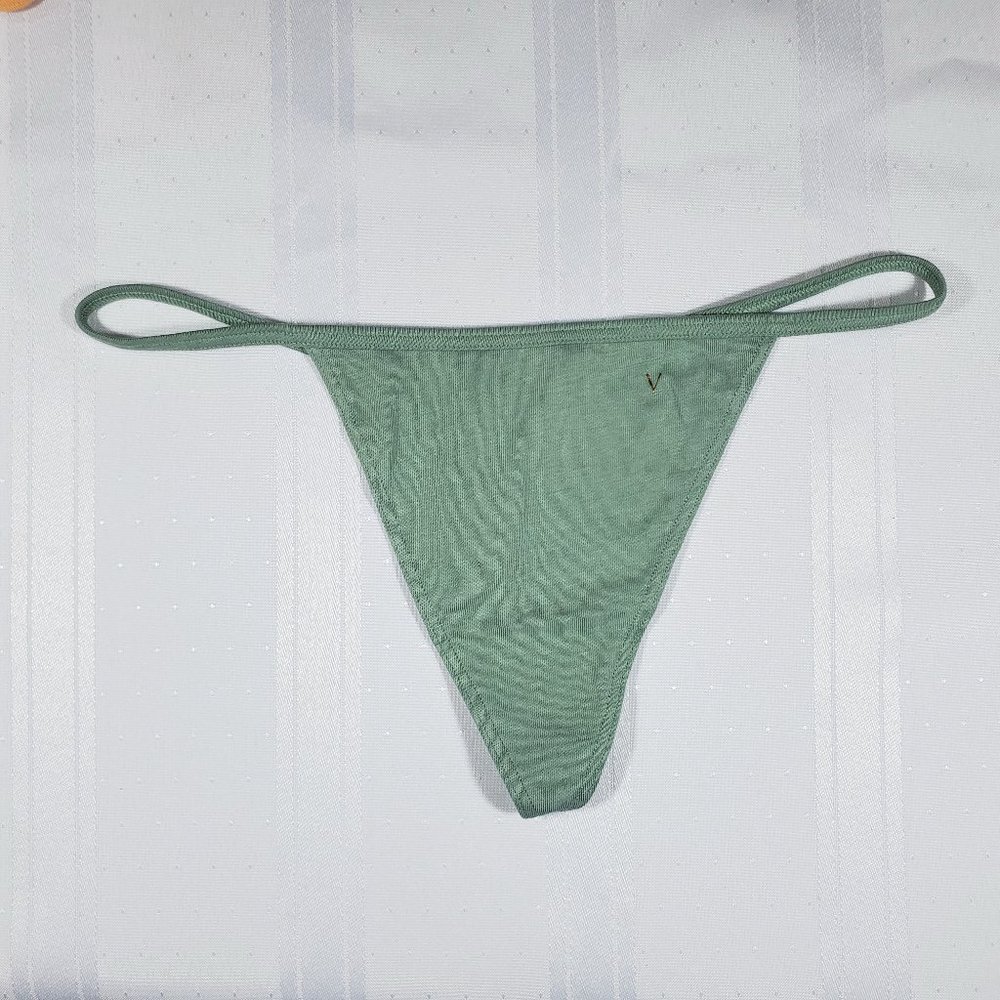 Victoria's Secret Stretch Cotton V-String Panty Size Small